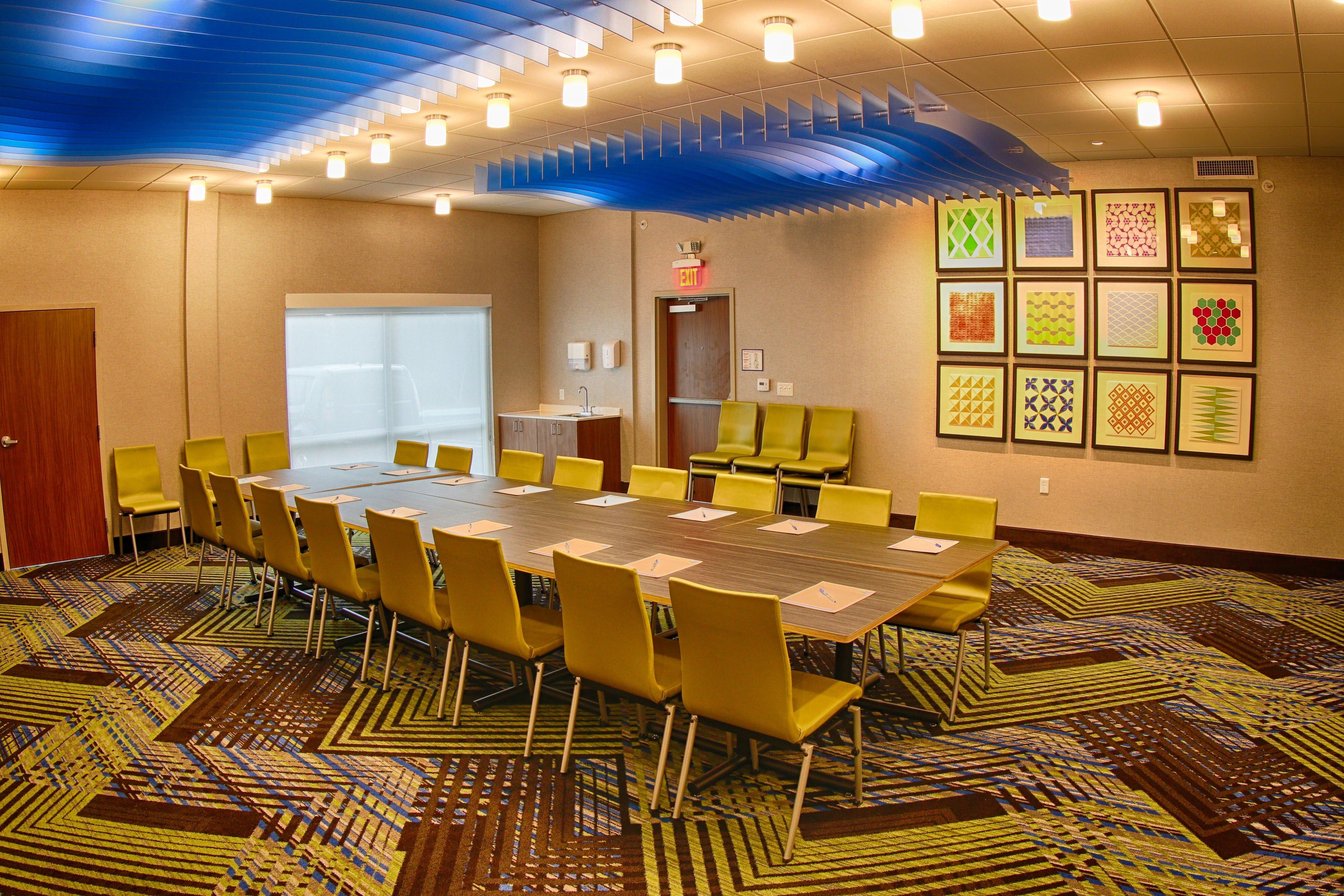 Holiday Inn Express & Suites - Detroit Northwest - Livonia By Ihg Eksteriør bilde