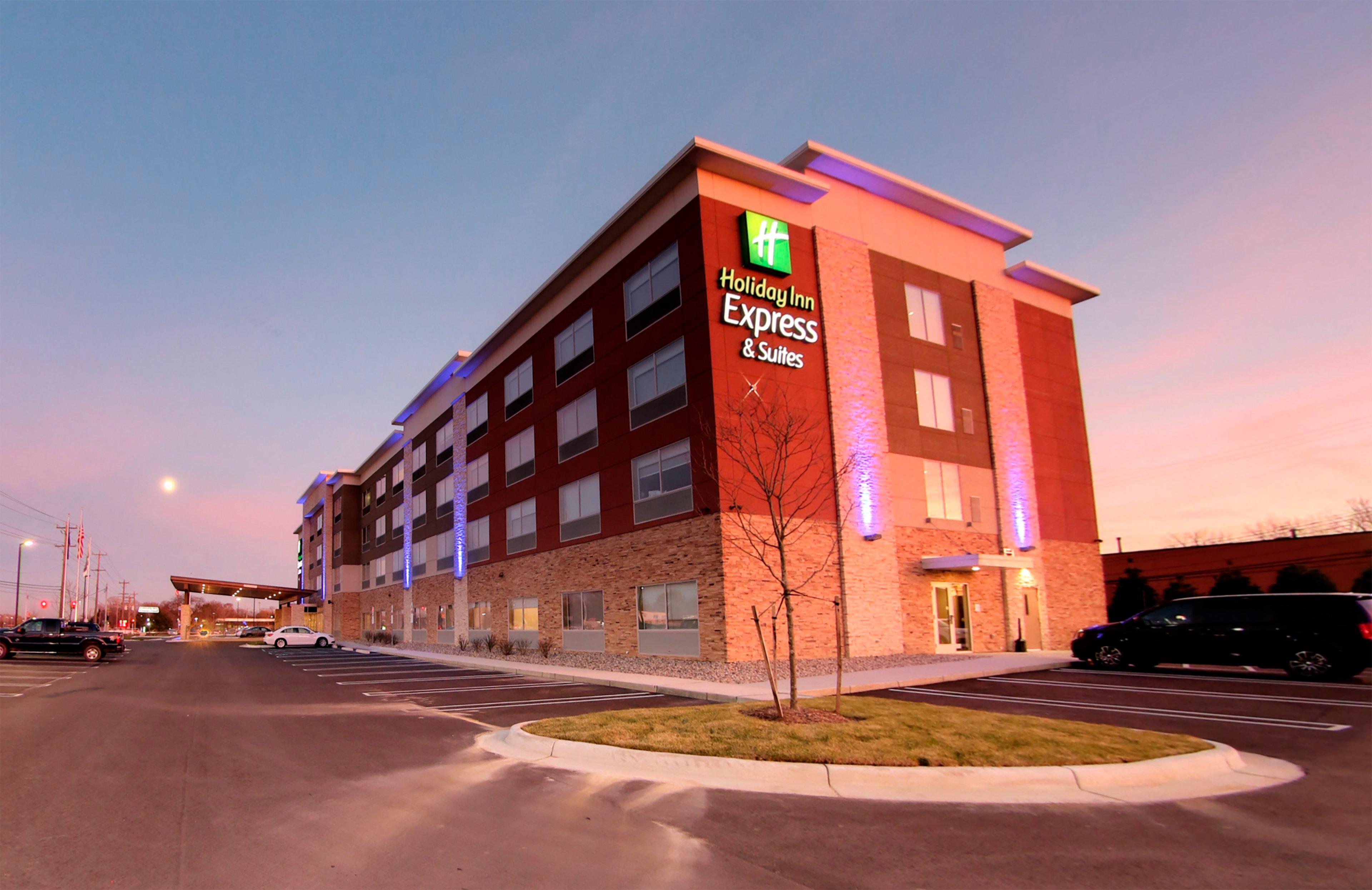 Holiday Inn Express & Suites - Detroit Northwest - Livonia By Ihg Eksteriør bilde