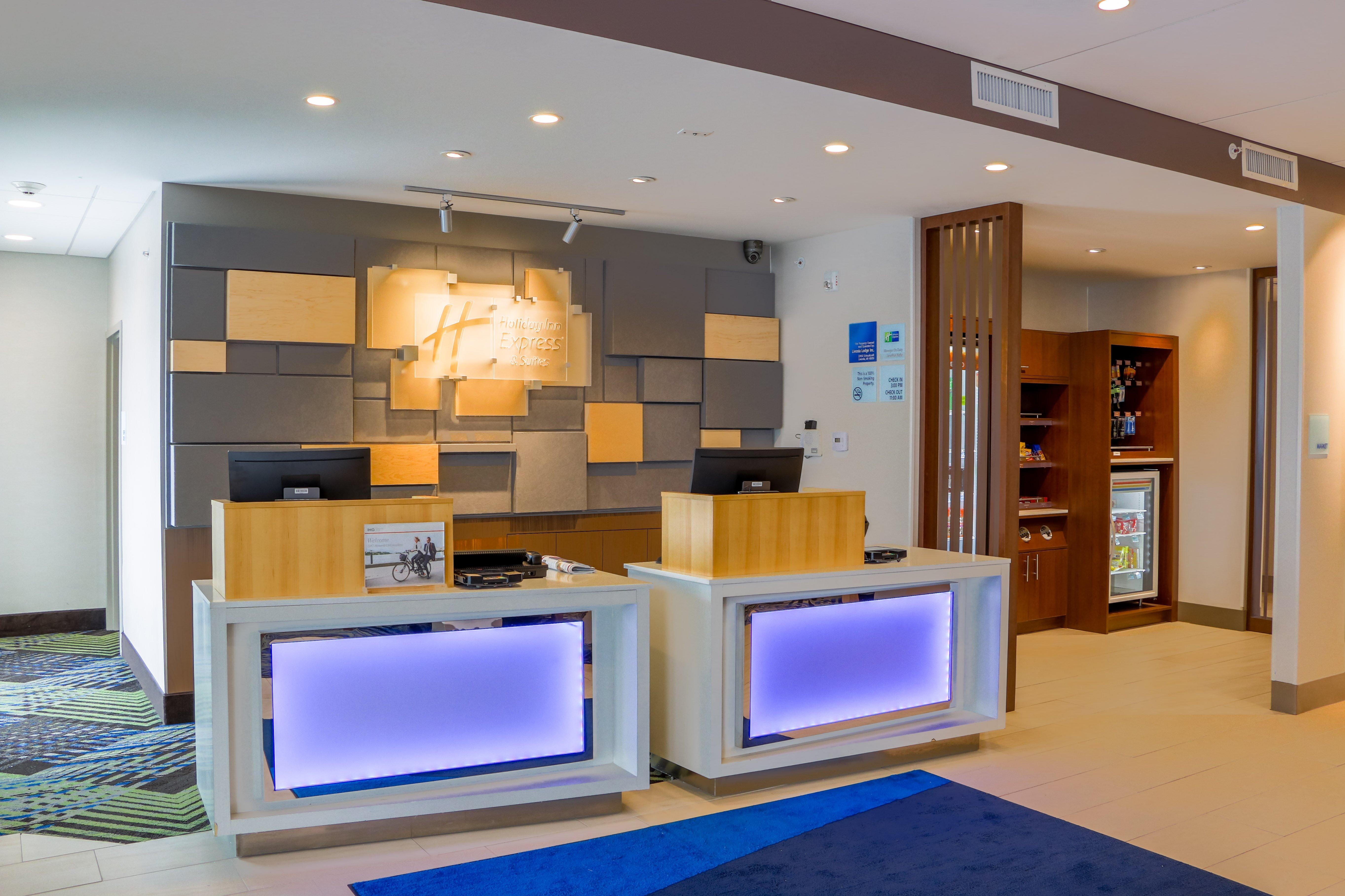 Holiday Inn Express & Suites - Detroit Northwest - Livonia By Ihg Eksteriør bilde