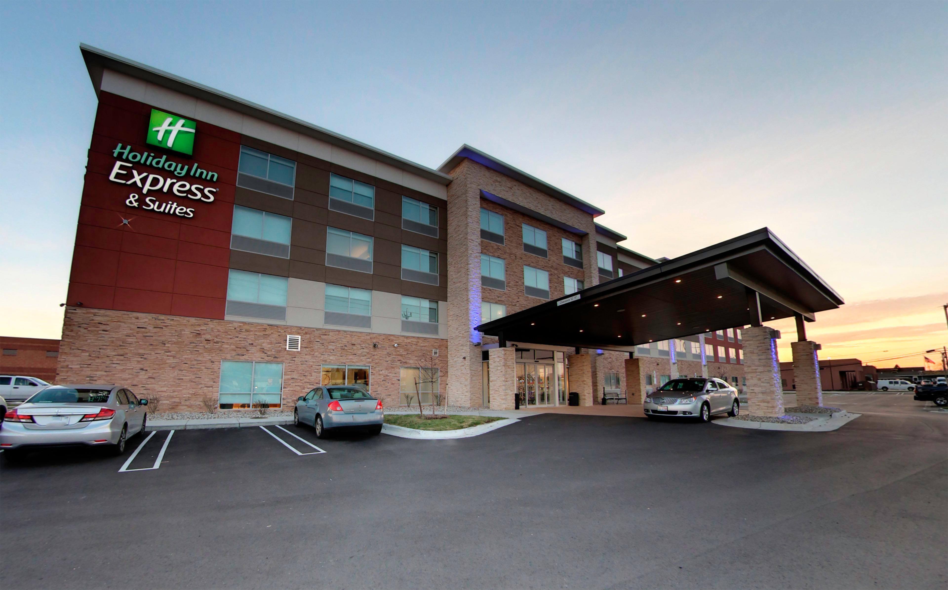 Holiday Inn Express & Suites - Detroit Northwest - Livonia By Ihg Eksteriør bilde