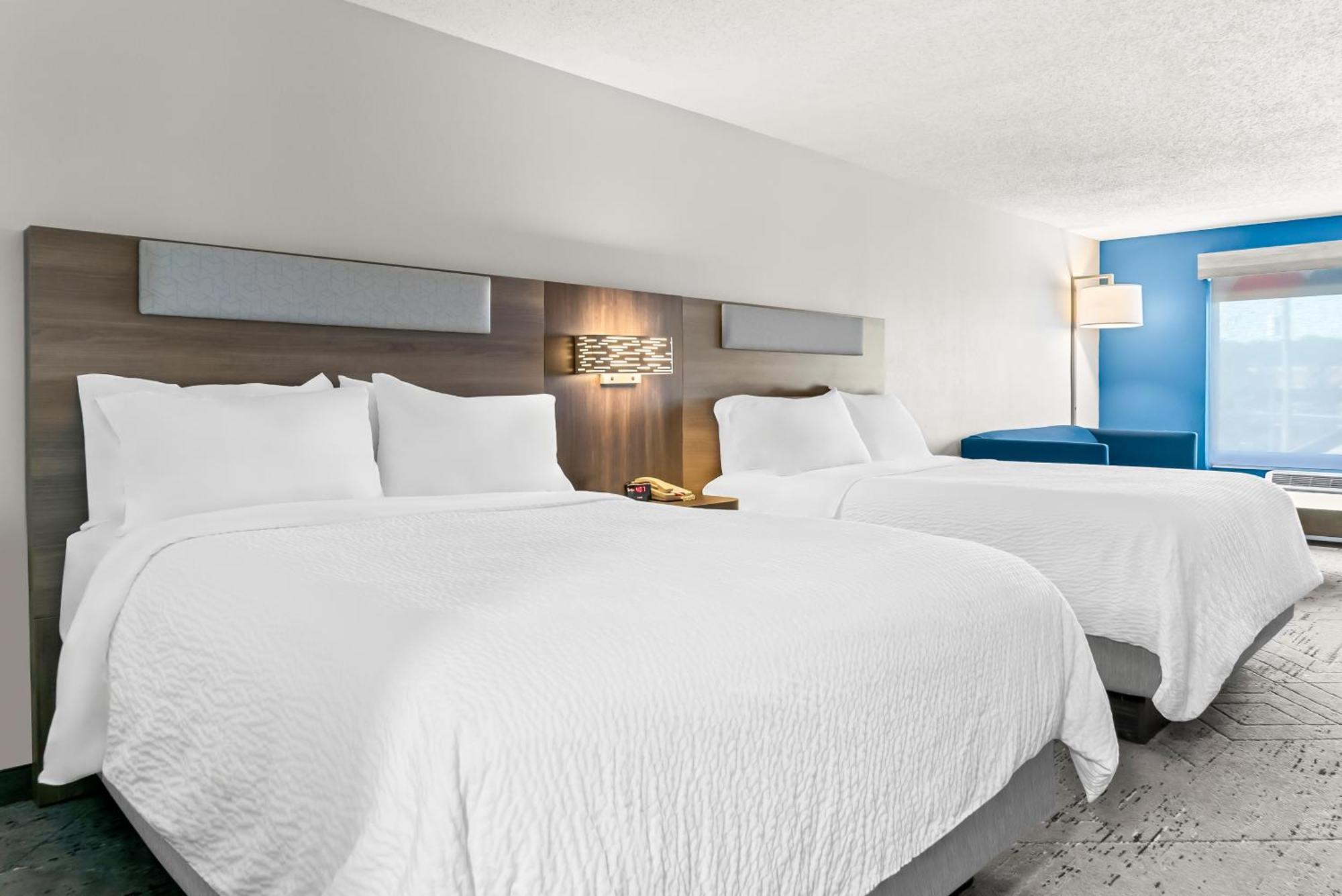Holiday Inn Express & Suites - Detroit Northwest - Livonia By Ihg Eksteriør bilde